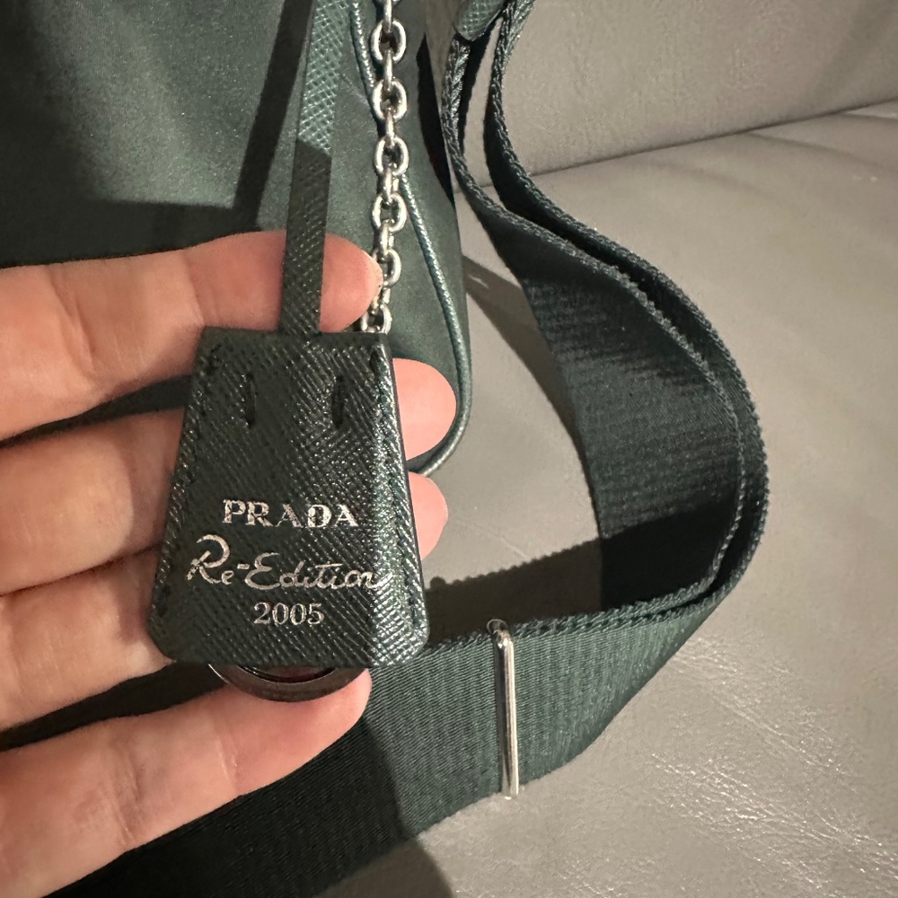 Prada Green Re-Edition 2005 - Picture 2 of 10